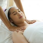 Pijat Laktasi: Rahasia Aman Bunda Menyusui supaya ASI Lancar